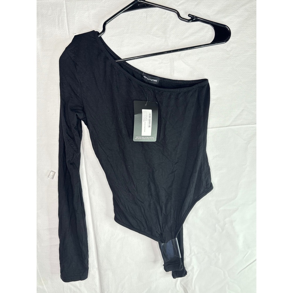 NWT PRETTYLITTLETHING Black One Shoulder Jersey Long Sleeve Bodysuit Size US 4